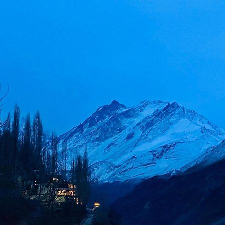 Old Hunza Inn Karimabad  Екстериор снимка