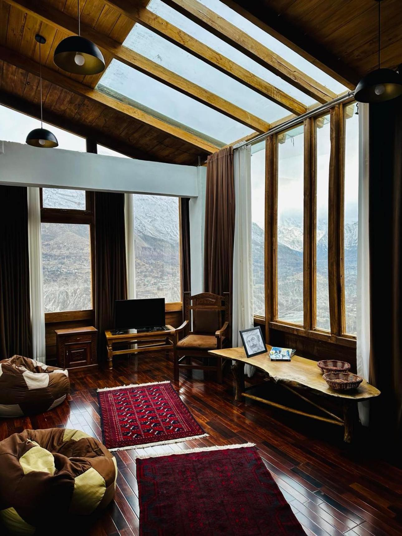 Old Hunza Inn Karimabad  Екстериор снимка